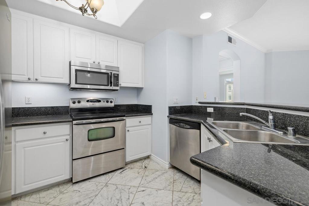9263 Regents - photo 11