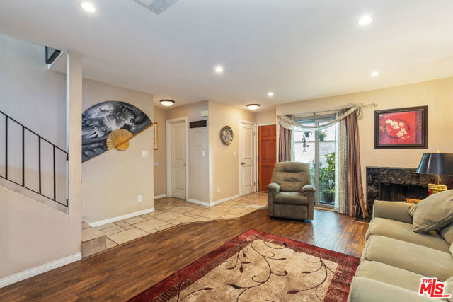 9740 Sepulveda Boulevard, 36 photo 5