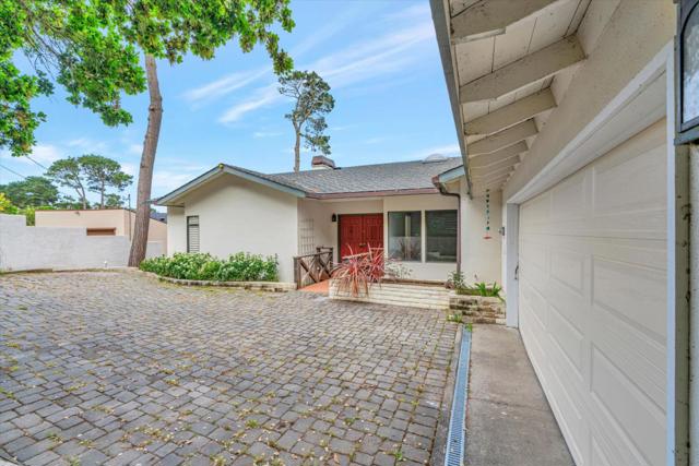 81 Corona Road, Carmel CA: https://media.crmls.org/mediaz/09bed668-4107-4bc4-9cfd-a53691a9c792.jpg