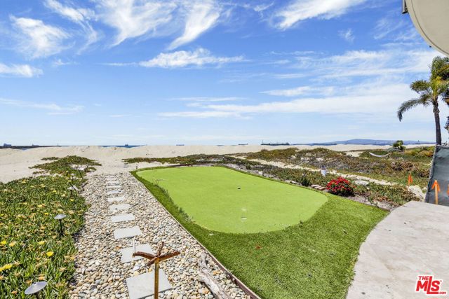 7019 E Seaside Walk, Long Beach CA: https://media.crmls.org/mediaz/09bfdbcf-49b7-42ac-9812-0e7903cedf3e.jpg