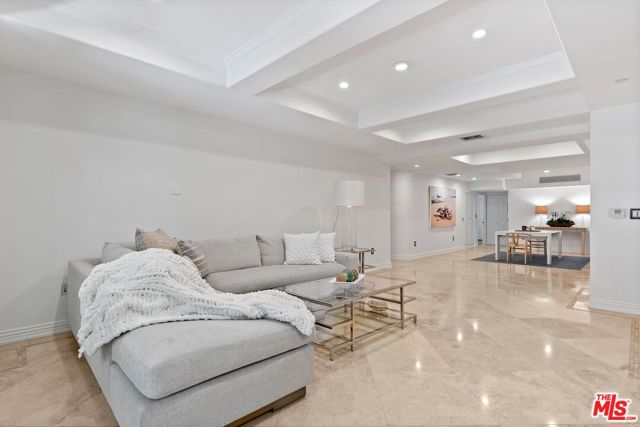 10795 Wilshire Boulevard, Los Angeles CA: https://media.crmls.org/mediaz/09c01700-4f24-4f17-9403-a98e7ca7741c.jpg