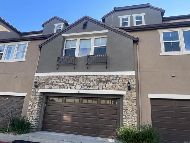 Detail Gallery Image 6 of 7 For 1504 Mirabelle Ln, Santee,  CA 92071 - 3 Beds | 3/1 Baths