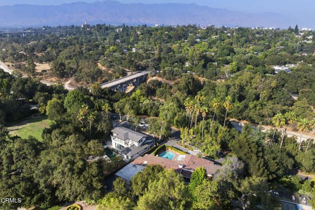 635 Rockwood Road, Pasadena CA: https://media.crmls.org/mediaz/09c0ce90-d0ef-4109-8927-db322317b722.jpg