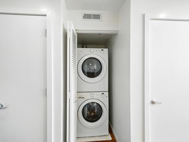 350 N 2nd Street, San Jose CA: https://media.crmls.org/mediaz/09c0efa6-4135-4970-a52e-a081f2474473.jpg