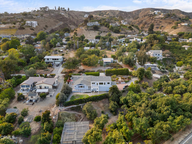 2102 Buena Vista Drive, Camarillo CA: https://media.crmls.org/mediaz/09c12a0a-f278-4e95-99c7-162a99946c15.jpg