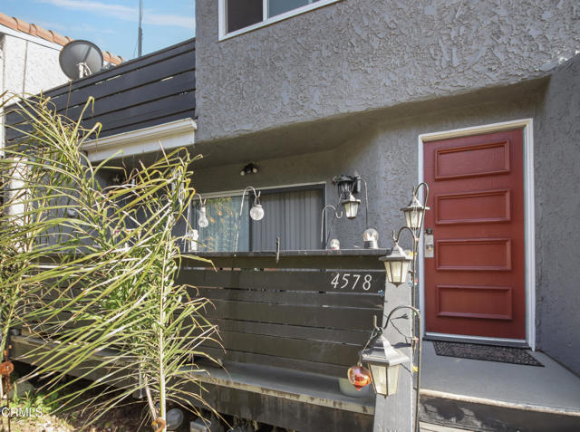 Detail Gallery Image 4 of 46 For 4578 Saviers Rd, Oxnard,  CA 93033 - 2 Beds | 1/1 Baths