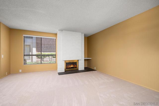 5948 Caminito Yucatan, San Diego CA: https://media.crmls.org/mediaz/09c164b5-7973-4b1f-be49-80dbdc5e3d44.jpg