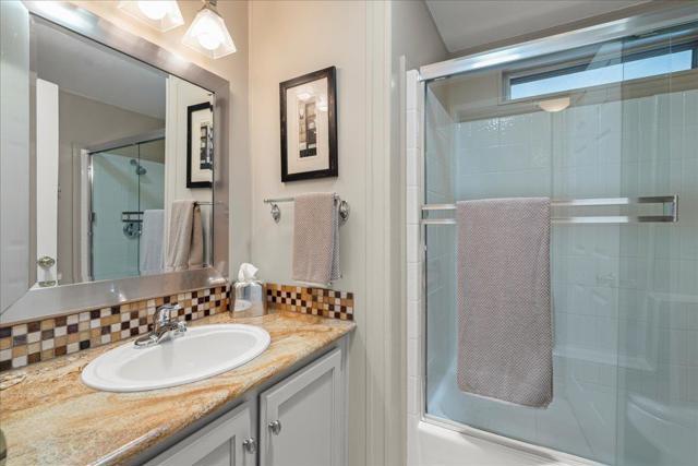 501 Moorpark Way, Mountain View CA: https://media.crmls.org/mediaz/09c198ca-b226-47b9-bf27-669a271694fc.jpg