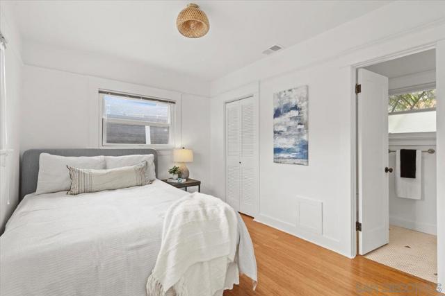 2778 Rosecrans St, San Diego CA: https://media.crmls.org/mediaz/09c214d9-d031-4a89-8215-ef5539f7eb95.jpg