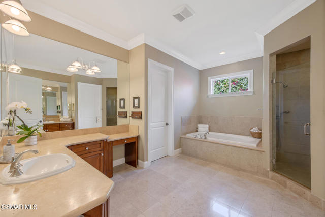 758 Camino Dos Rios, Thousand Oaks CA: https://media.crmls.org/mediaz/09c458ff-b485-446c-b953-cde99563cf91.jpg
