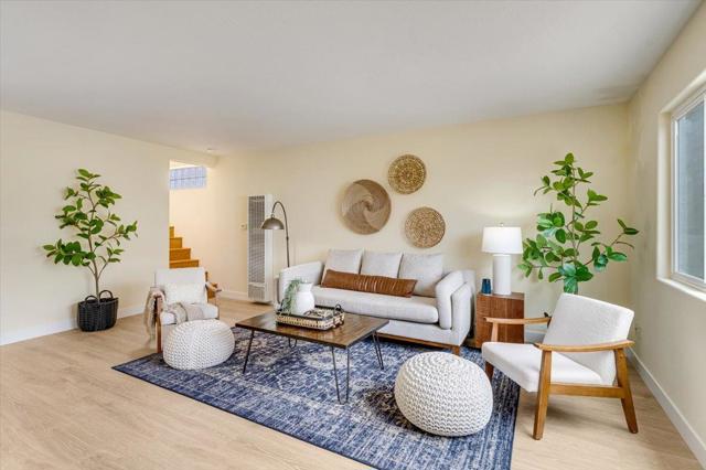 435 Coates Drive, Aptos CA: https://media.crmls.org/mediaz/09c48ae3-d99e-4f85-91a1-9e866623c4c4.jpg