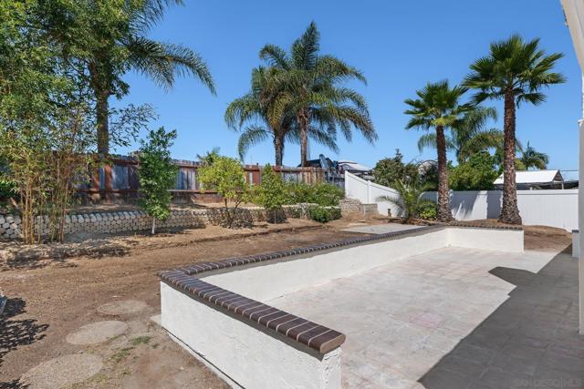 2750 Walker Dr, San Diego CA: https://media.crmls.org/mediaz/09c4ce5c-e815-403f-9b8e-70b06ab5111c.jpg