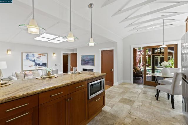 1754 Reliez Valley Rd, Lafayette CA: https://media.crmls.org/mediaz/09c4d8f2-9c01-45d5-9e22-c66cb7cb3728.jpg