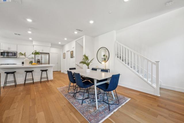 5860 Midnight Place, Dublin CA: https://media.crmls.org/mediaz/09c5462c-9b3d-4b30-9252-362609a2743a.jpg