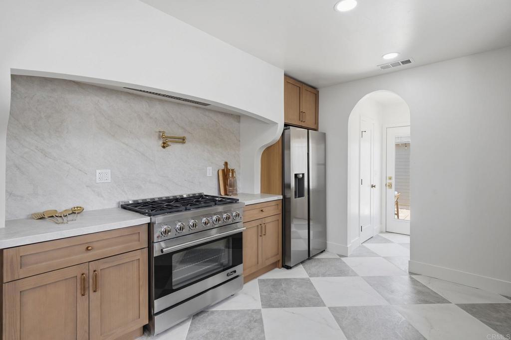 3594 31st Street - photo 15