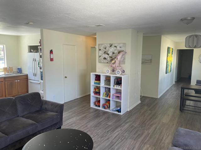 732 California Ave., Vista, California 92083, ,Multi-Family,For Sale,California Ave.,250032567SD