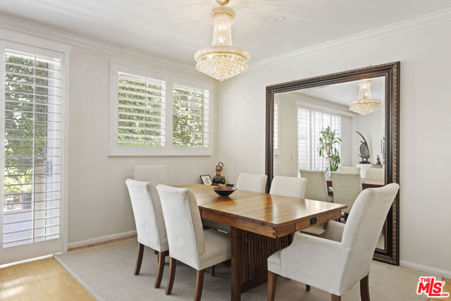 4949 Genesta Avenue, Encino CA: https://media.crmls.org/mediaz/09c8067c-f8b2-4ee3-a7eb-de9acfcfbd44.jpg