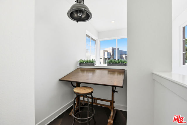 Image 13 of 33 For 5821 Lantern Court