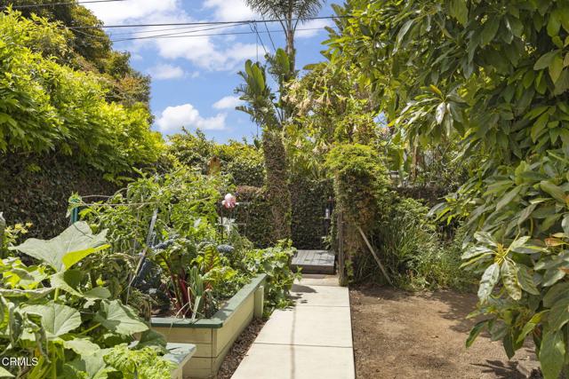 401 S Brent Street, Ventura CA: https://media.crmls.org/mediaz/09ca5ee3-a173-472e-899c-2ec26ce79b14.jpg