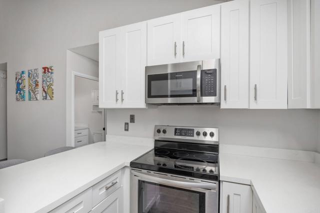 Detail Gallery Image 14 of 27 For 6214 Agee St #34,  San Diego,  CA 92122 - 2 Beds | 1/1 Baths
