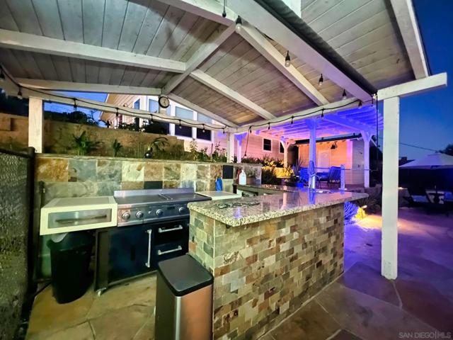 10505 Valle Vista Rd, Lakeside CA: https://media.crmls.org/mediaz/09cb5952-66bf-4af7-b25d-6189736e3041.jpg