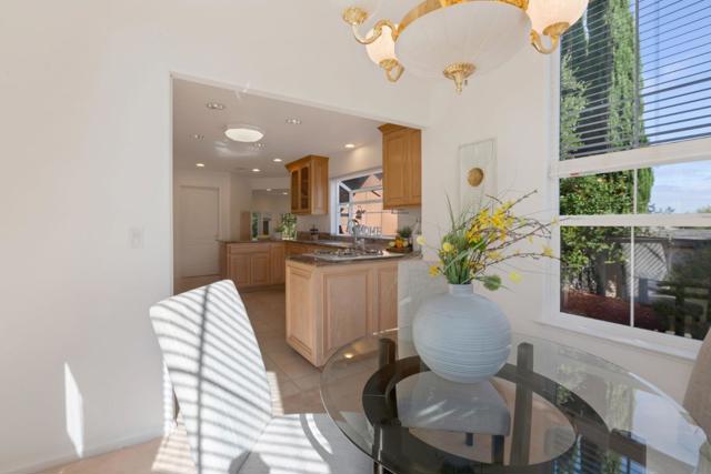 12189 Parker Ranch Road, Saratoga CA: https://media.crmls.org/mediaz/09cb735e-678e-4036-8740-ea78635ce19a.jpg