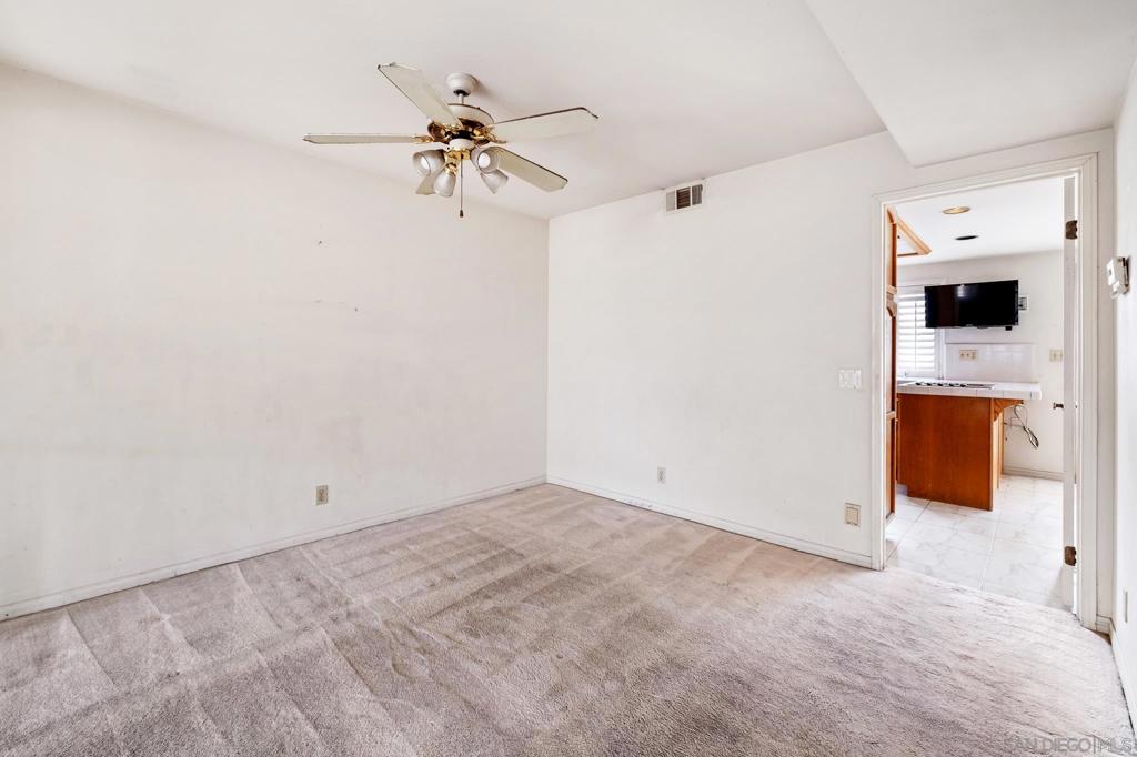 MLS #250044118SD image #11