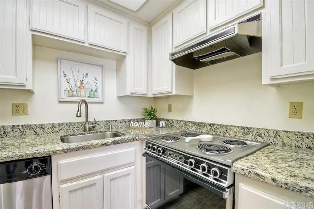 Detail Gallery Image 7 of 16 For 1560 Circa Del Lago #D201,  San Marcos,  CA 92078 - 1 Beds | 1 Baths