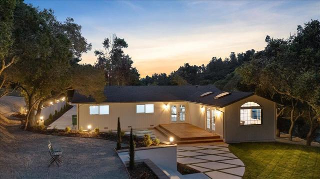 7183 Tustin Road, Salinas CA: https://media.crmls.org/mediaz/09ccf382-42a1-44a3-a04d-3fe26458b488.jpg