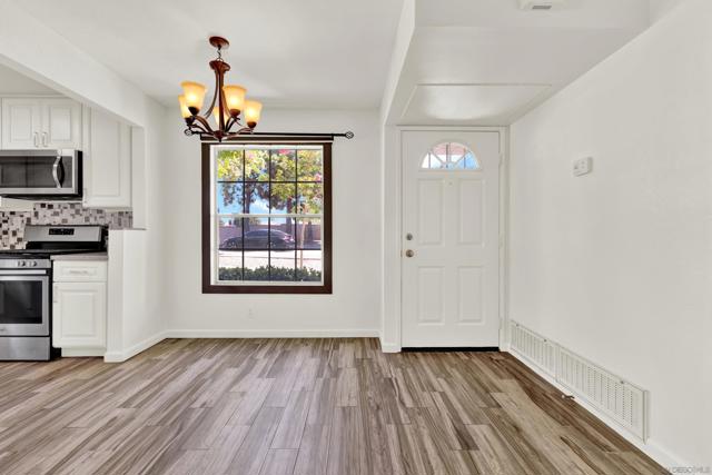 10606 Aderman Avenue, San Diego CA: https://media.crmls.org/mediaz/09cd45fe-ddb5-4e1b-a006-8130c45ec389.jpg