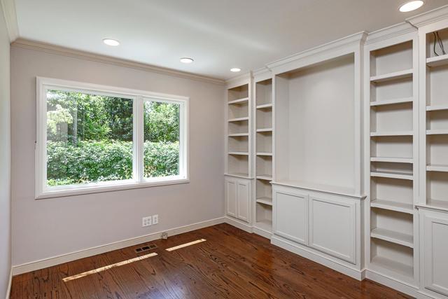 3 Wyndham Drive, Portola Valley CA: https://media.crmls.org/mediaz/09cd7428-d046-43dd-9fb1-3e1197f3c6b5.jpg