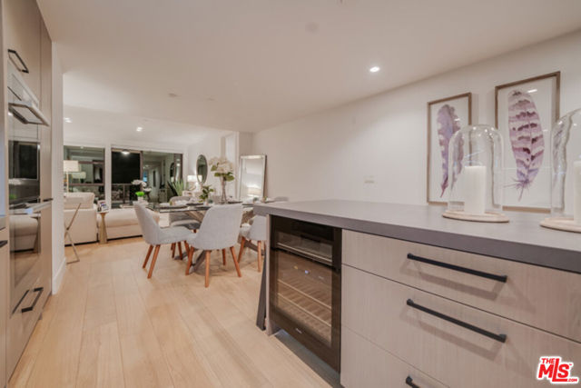 10777 WILSHIRE Boulevard, Los Angeles CA: https://media.crmls.org/mediaz/09ce64e3-241b-4963-80b1-830fd34cb90e.jpg