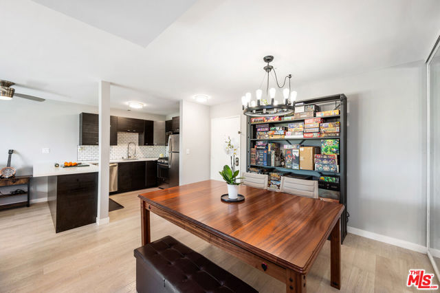 1600 Ardmore Avenue, Hermosa Beach, California 90254, 1 Bedroom Bedrooms, ,1 BathroomBathrooms,Residential,Sold,Ardmore,22191553