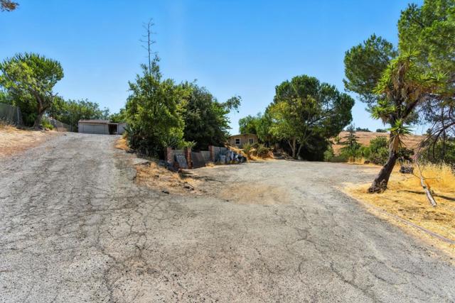 14862 Watters Drive, San Jose CA: https://media.crmls.org/mediaz/09cefe5b-b154-4173-81cb-b0d0af3393df.jpg