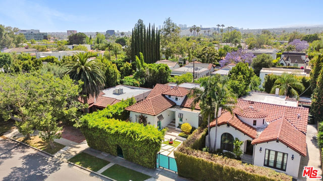455 N Crescent Heights Boulevard, Los Angeles CA: https://media.crmls.org/mediaz/09d12095-1c21-4aec-ae51-17bc9444be09.jpg