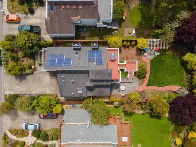 628 Alsace Loraine Avenue, Half Moon Bay CA: https://media.crmls.org/mediaz/09d1a309-b37d-4bca-ab80-3a6b97538a28.jpg