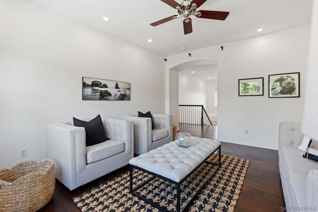 1008 Brightwood Drive., San Marcos CA: https://media.crmls.org/mediaz/09d26028-68a1-4747-9f78-14f835d8459e.jpg