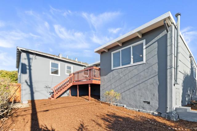 3806 Kenwood Avenue, San Mateo CA: https://media.crmls.org/mediaz/09d2965c-d745-414d-bdcb-26e0ed7799cf.jpg