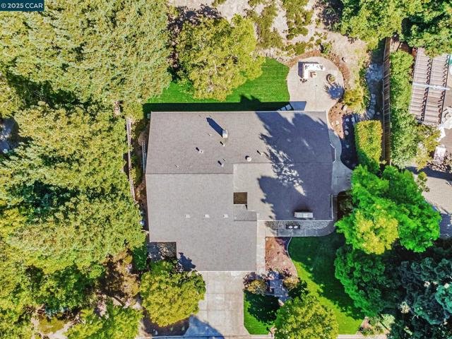 38 Sanders Ranch Rd, Moraga CA: https://media.crmls.org/mediaz/09d3ac01-a258-4c52-b565-40fe725553ea.jpg