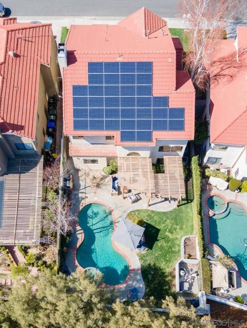 25314 Keats Ln, Stevenson Ranch CA: https://media.crmls.org/mediaz/09d432b4-d8b3-41a4-8d6f-0afda12fe660.jpg