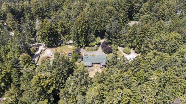 10941 Gurley Lane, Mendocino CA: https://media.crmls.org/mediaz/09d438cf-9c2a-4cad-acaf-f2513f2666c6.jpg