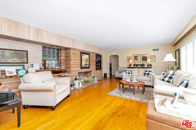 4455 Sherman Oaks Circle photo 7