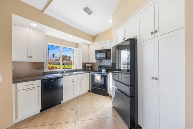 41960 Preston Trail, Palm Desert, CA 92211