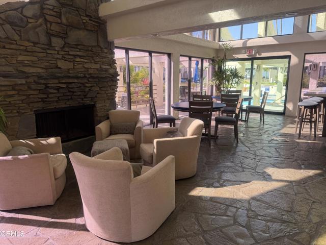 Detail Gallery Image 12 of 62 For 1943 San Tropez Cir, Oxnard,  CA 93035 - 2 Beds | 2 Baths