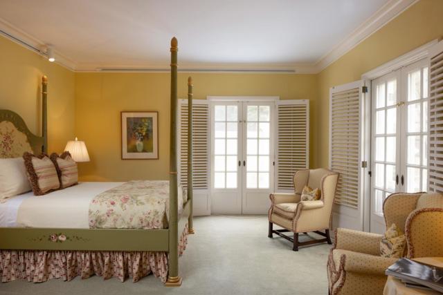 1500 Viscaino Road, Pebble Beach CA: https://media.crmls.org/mediaz/09d5f630-77fb-4a5d-a45a-e1644faec081.jpg