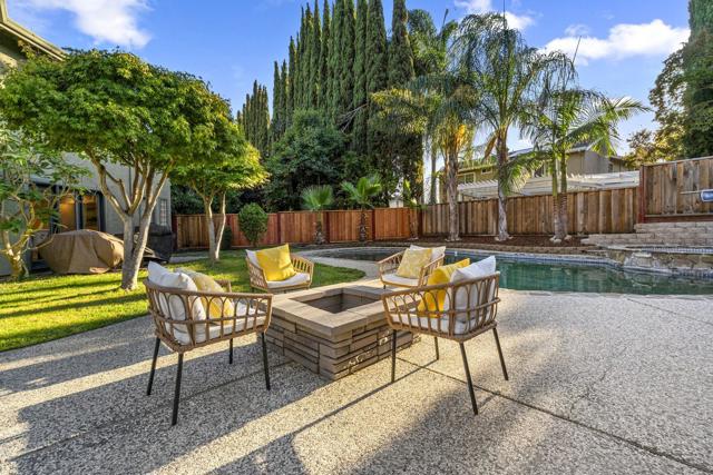 4945 Berkeland Court, San Jose CA: https://media.crmls.org/mediaz/09d60b09-3848-4ed6-bfd4-b16b7c170d1c.jpg