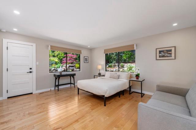 165 Golden Oak Drive, Portola Valley CA: https://media.crmls.org/mediaz/09d6ab16-b8f8-4a05-8128-1d39b35b0b15.jpg