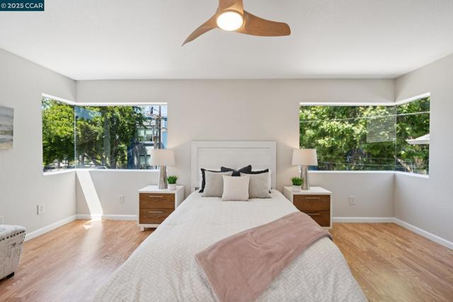 1017 45Th St, Emeryville CA: https://media.crmls.org/mediaz/09d6d03e-2367-45b6-a928-b2b67a07d652.jpg