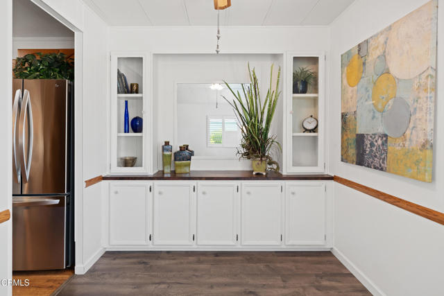 262 Gershwin Lane, Ventura CA: https://media.crmls.org/mediaz/09d7e4ea-5604-459a-81b6-2ee46f360148.jpg