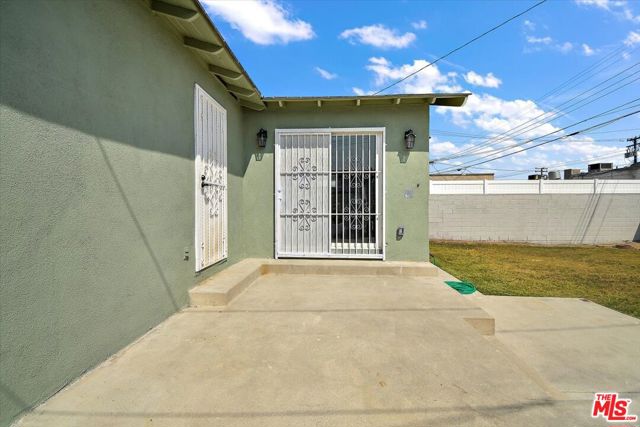 1712 127th Street, Los Angeles, California 90047, 3 Bedrooms Bedrooms, ,3 BathroomsBathrooms,Single Family Residence,For Sale,127th,24433615